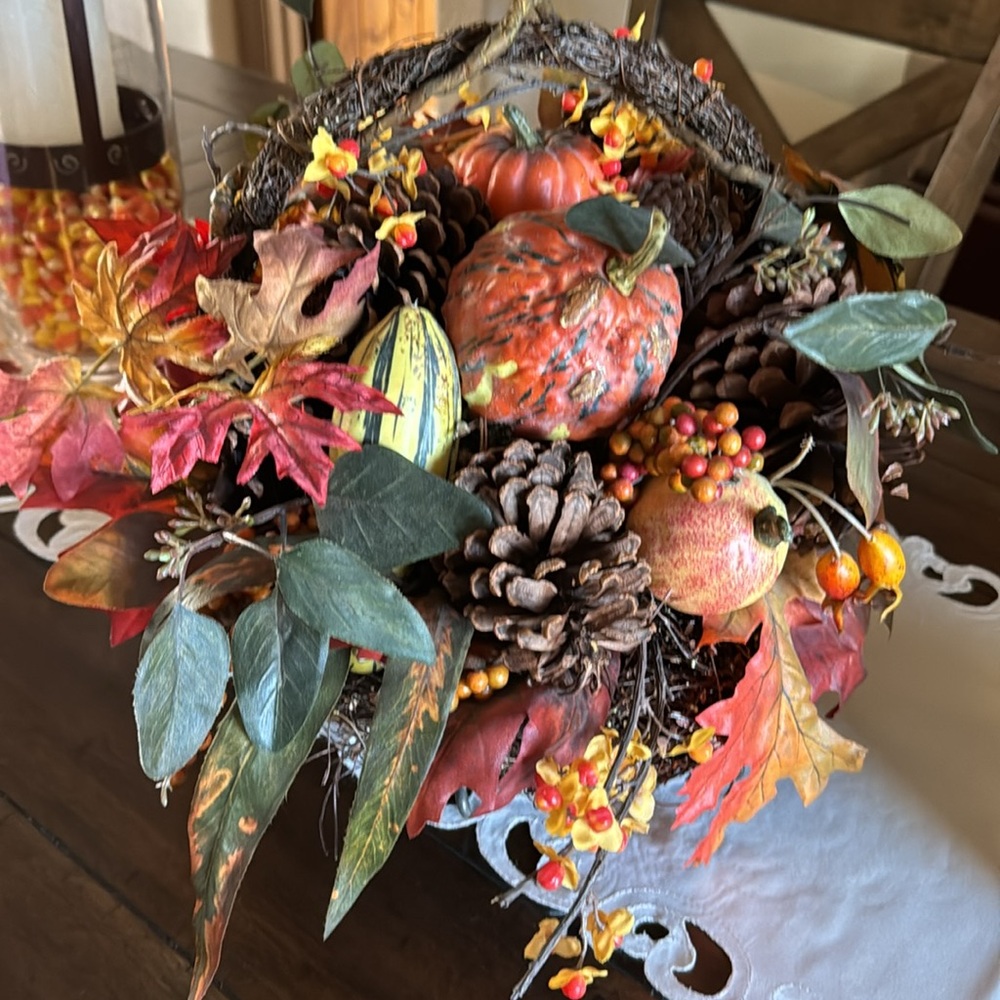 Fall centerpiece - Picture 3 of 12